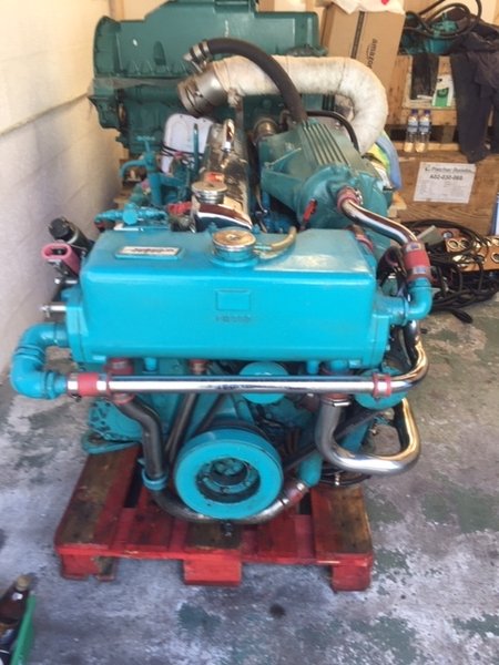 Used Ford Sabre 350C 350HP Marine Diesel Engine 4 Used Ford Sabre 350C 350HP Marine Diesel Engine