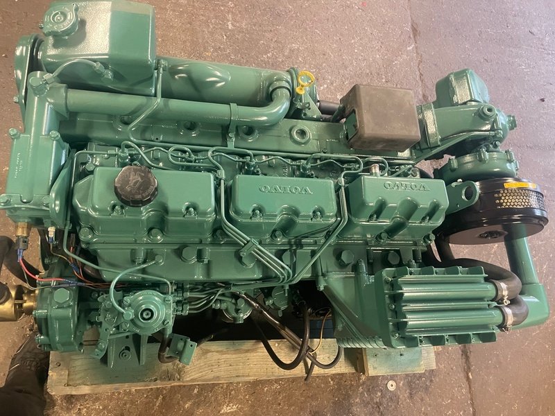 Used Volvo Penta TAMD41B 197HP Bobtail Marine Diesel Engine 2 Used Volvo Penta TAMD41B 197HP Bobtail Marine Diesel Engine