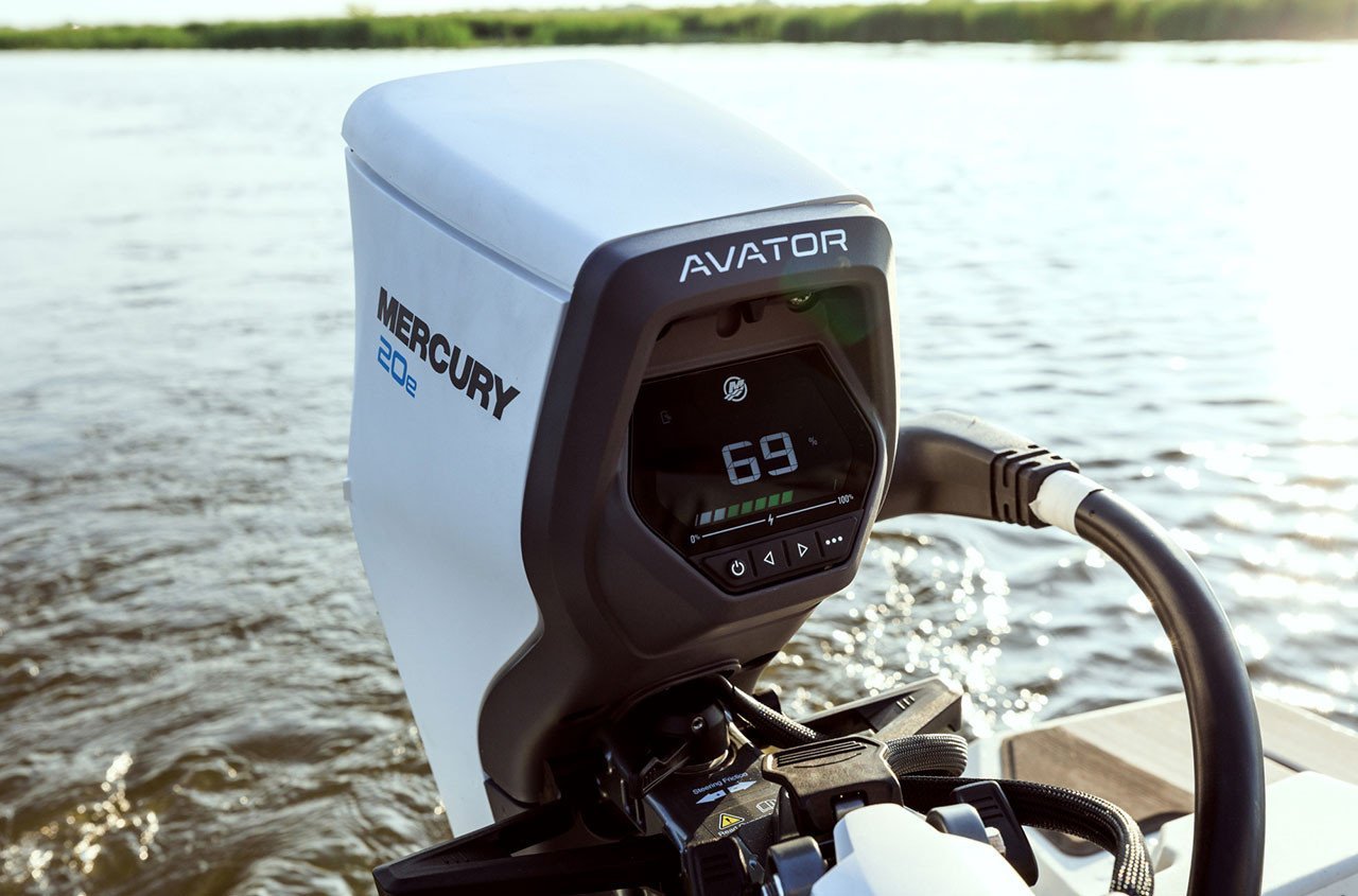Mercury Avator 20ELRC Electric 5HP Equivalent Outboard Motor 2 Mercury Avator 20ELRC Electric Outboard (5HP Equiv, 20" Shaft, Remote)