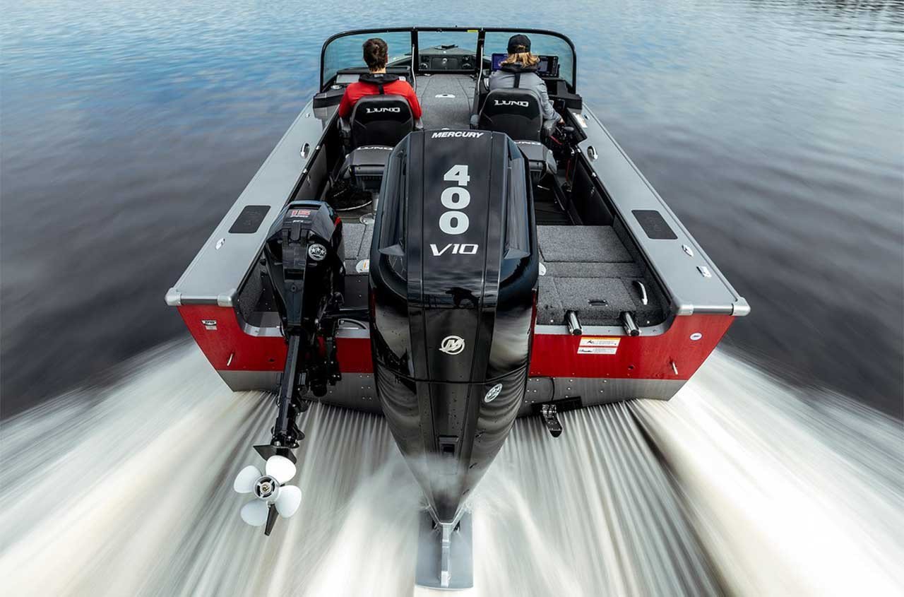 Mercury 400XXXL 400HP Verado V10 4-Stroke Outboard Motor 2 Mercury 400HP 400XXXL Verado V10 Outboard - 35" Shaft, Digital Throttle & Shift, Electric Start